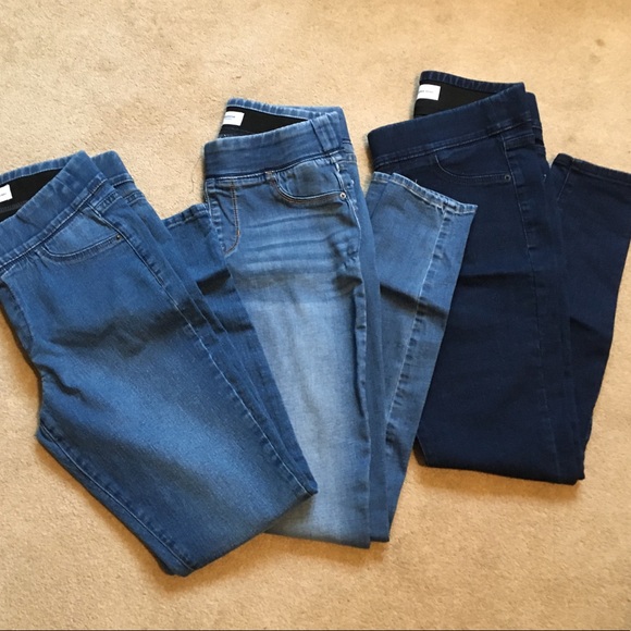 Old Navy Denim - Old Navy Jeggings. Size 4